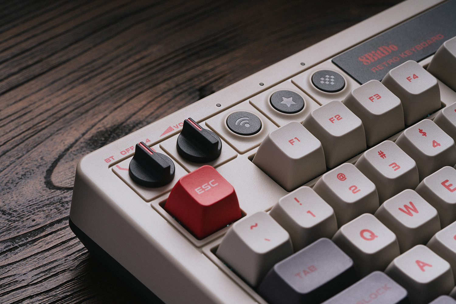 8Bitdo Retro Mechanical Keyboa - Retro Gaming Setup บทวิจารณ์และราคา